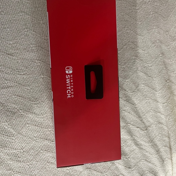 PowerA Nintendo Switch Super Mario Wired Controller With Slim Case - Picture 3 of 4